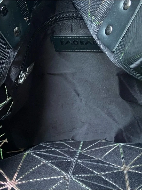 BAO BAO ISSEY MIYAKE Green Lucent Tote Bag - Picture 12 of 16